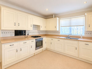 Photo 17- click for photo gallery